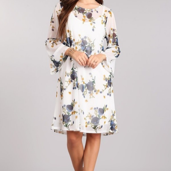 🚫SOLD OUT🚫Mesh Floral Dress - Picture 4 of 5